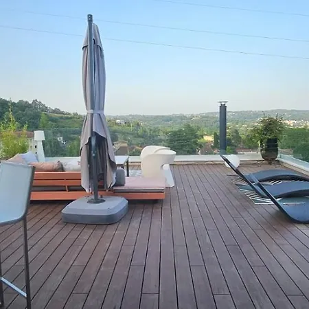 Avec Piscine Et Vue Admirable Sur La Nature Saint-Romain-au-Mont-D'or